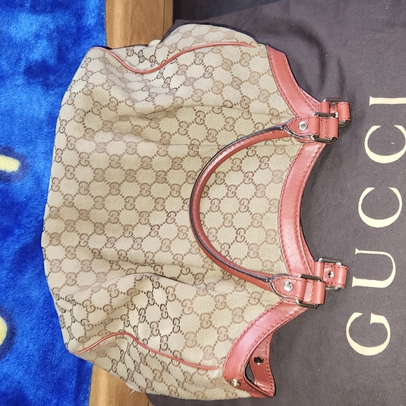 Authentic Gucci Sukey Bag - Picture 3 of 4